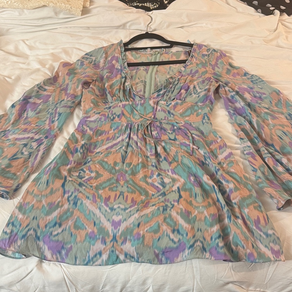 Guess by Marciano Pastel Patterned Silk Mini Dress - Picture 3 of 9